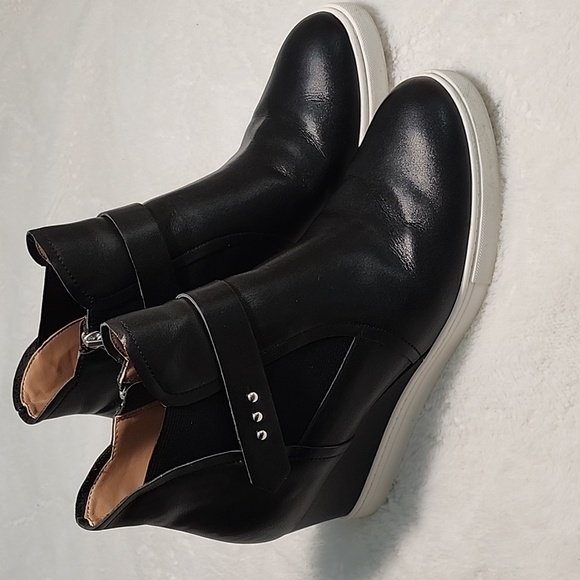 Linea Paolo Freshton Leather Wedge Ankle Booties Boots Black Women’s Size 9 1/2 - Picture 11 of 16